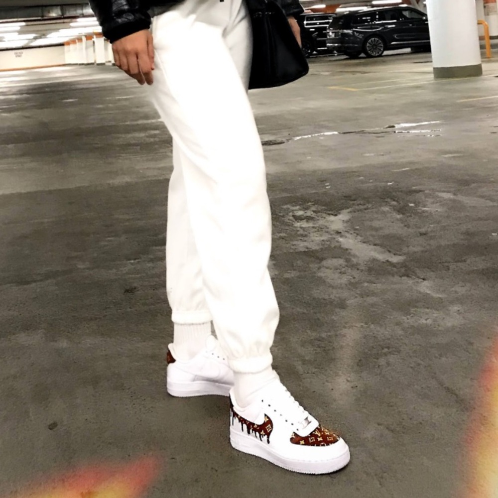 Air Force 1 Custom Louis Vuitton Sneakers - Picture 5 of 5